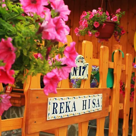 Reka Hisa River Side Бохиньска-Бела